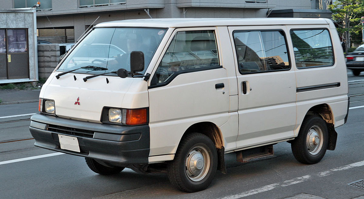 How to Replace a Mitsubishi Delica Van Engine Step by Step Guide